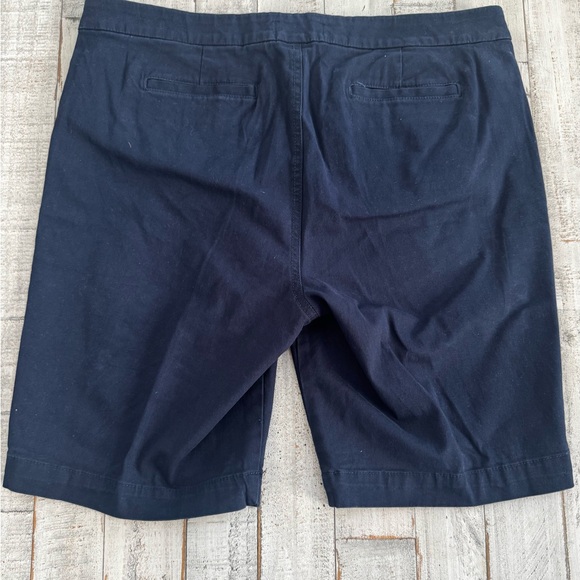 Simply Styled Women’s Dark Blue Flat Front Shorts - Picture 2 of 4